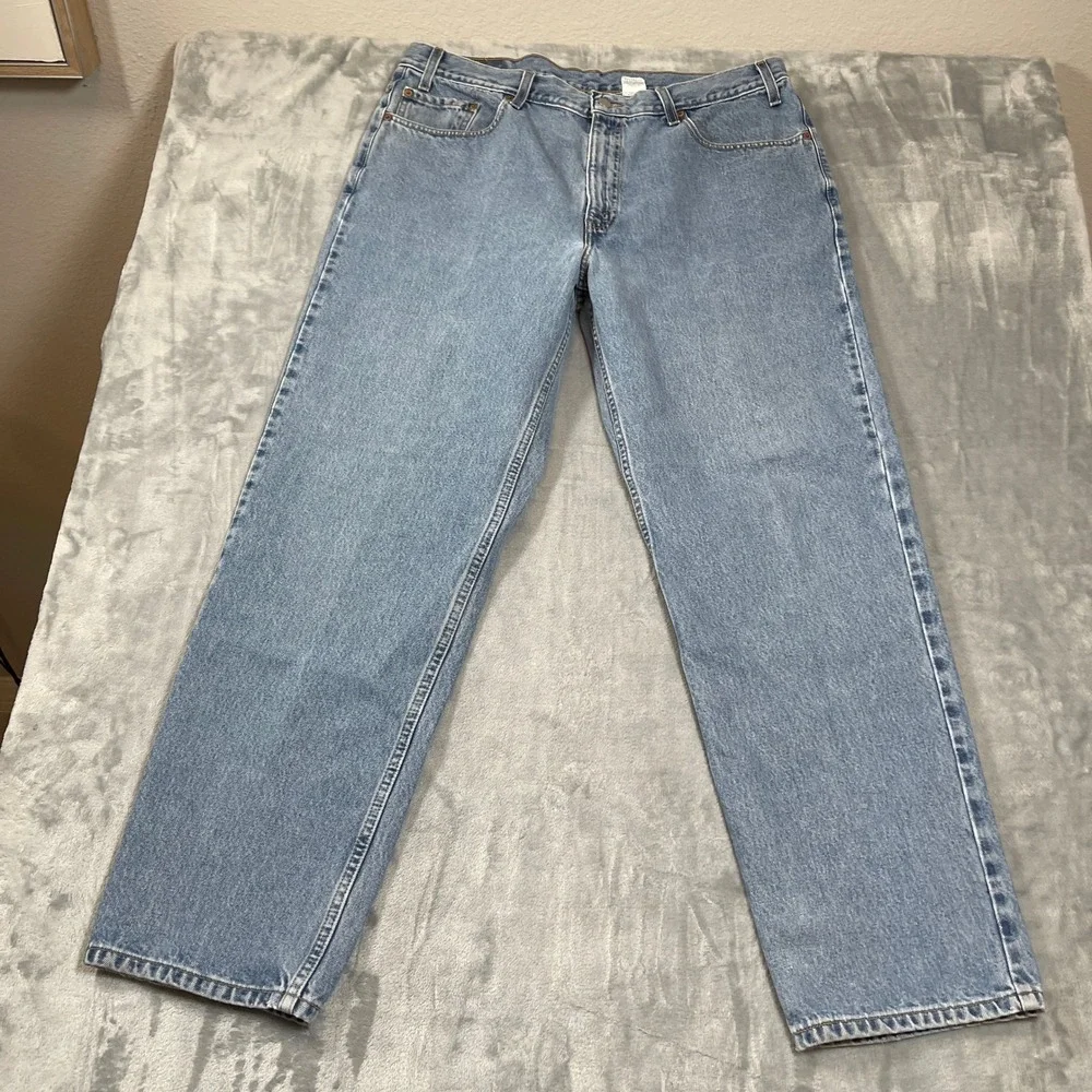 Levis Jeans Mens 40x32 550 Relaxed Fit Light Wash Blue Denim Tapered Leg 0302